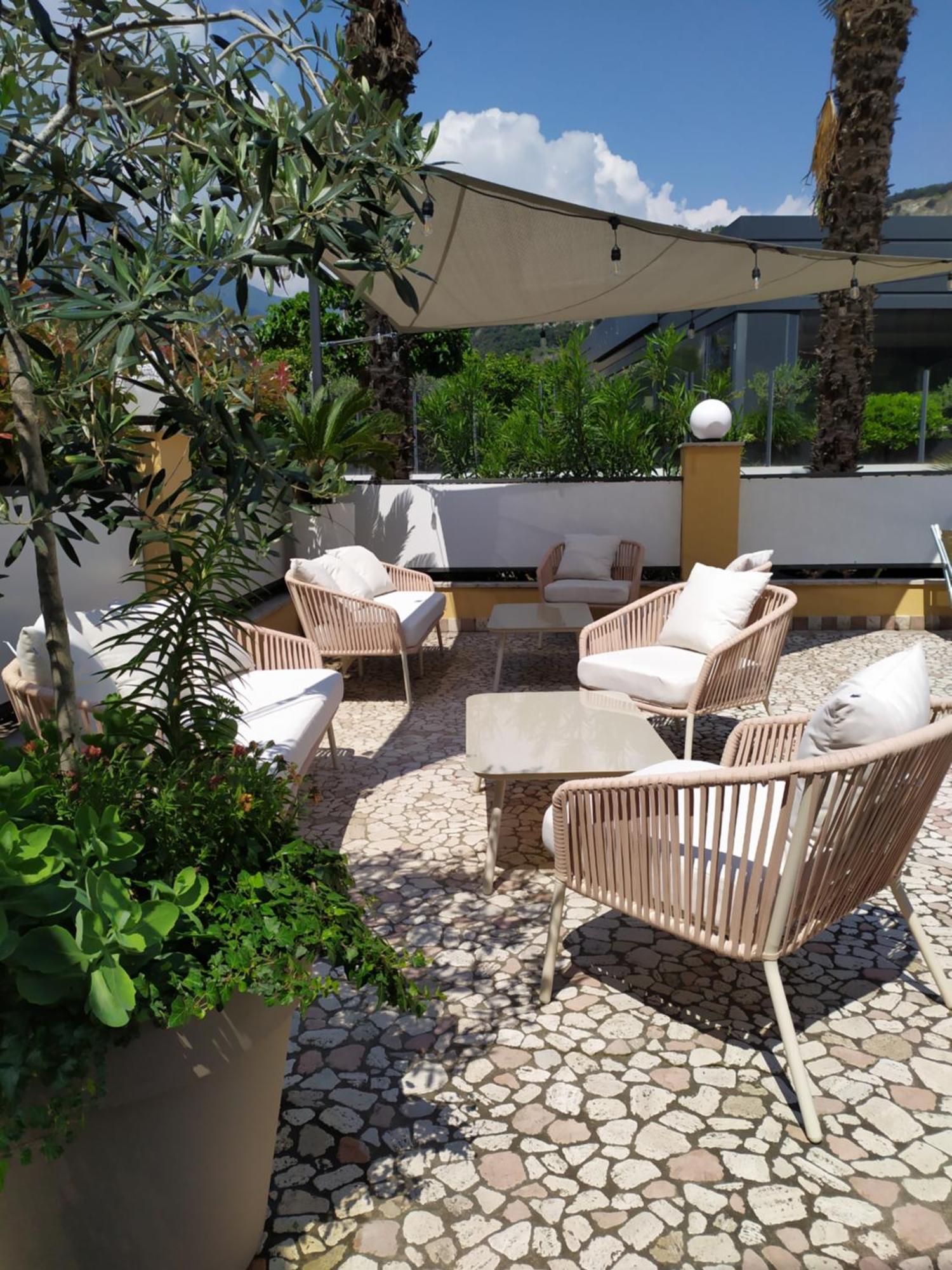 Hotel New Garden Torbole Sul Garda Exterior foto